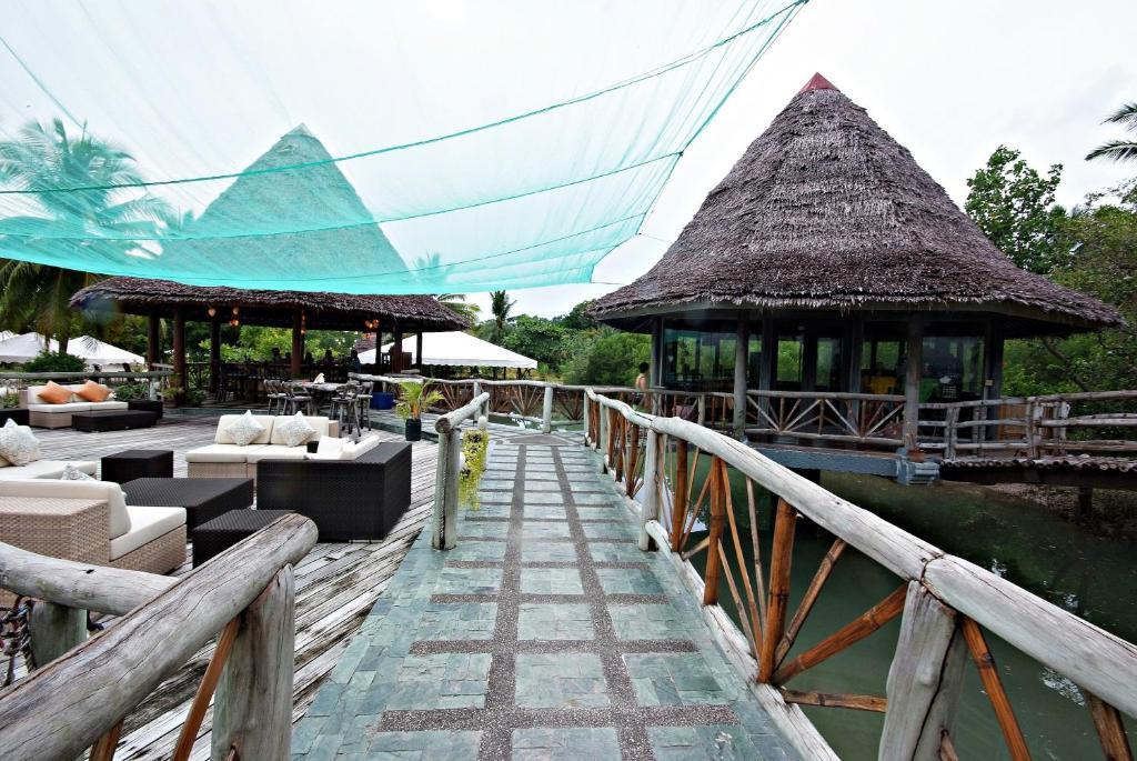 Badian Island Wellness Resort Exteriör bild