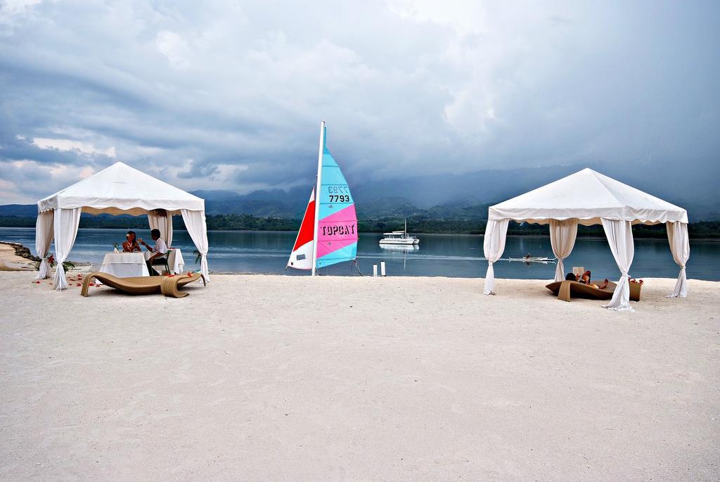 Badian Island Wellness Resort Exteriör bild