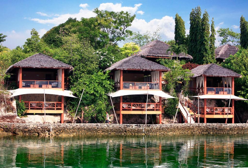 Badian Island Wellness Resort Exteriör bild