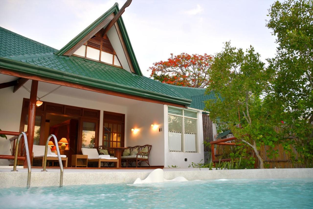 Badian Island Wellness Resort Exteriör bild